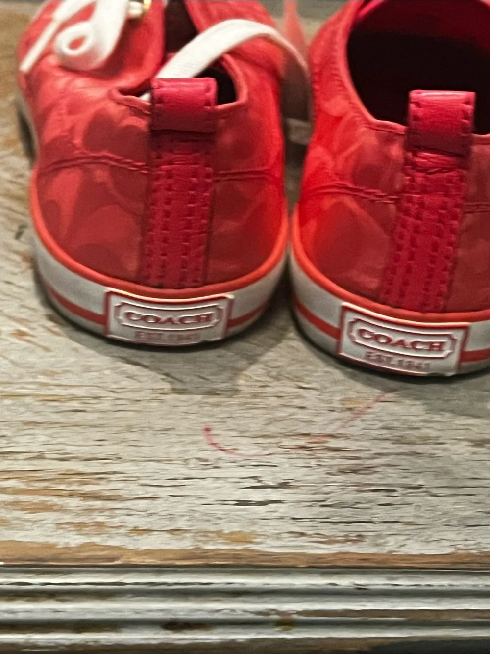 Coach Women's Suzzy Corral Pink Signature‎ Embossed Logo Low-Top Sneakers Size 8